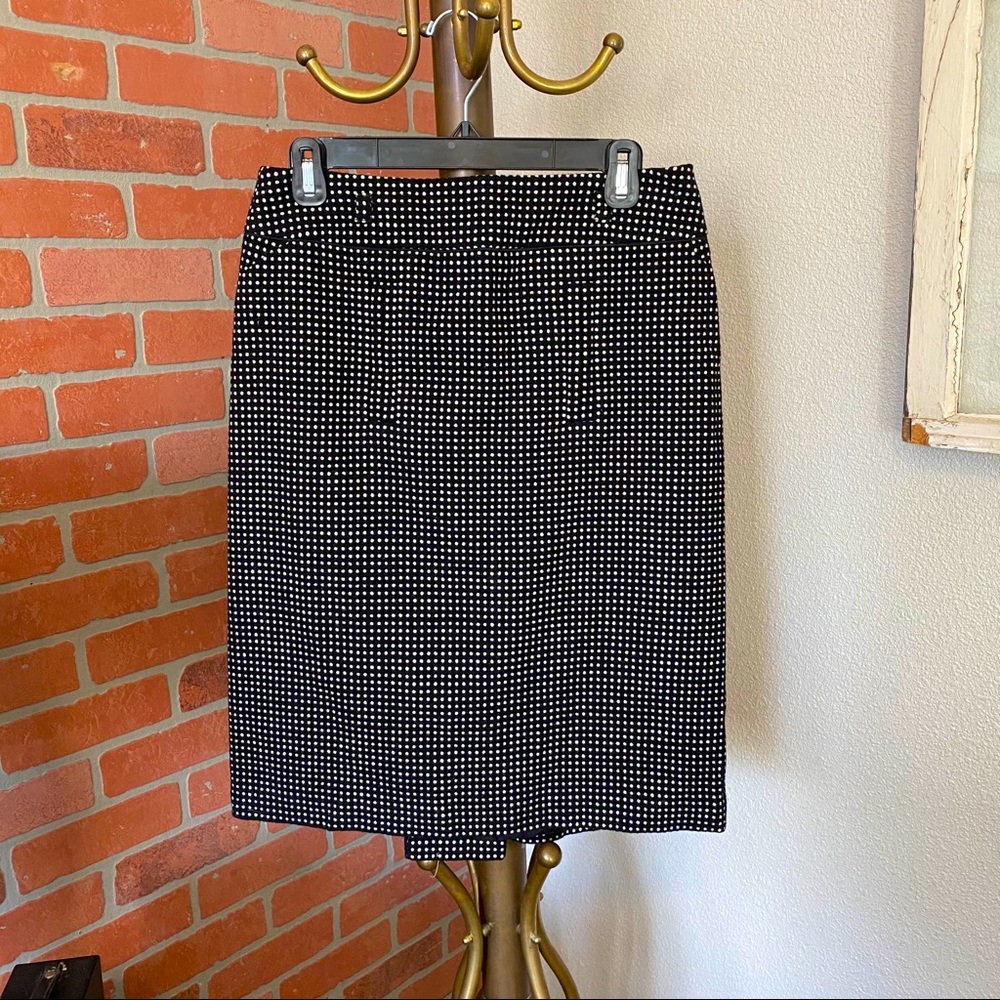Ann Taylor Sz 4 Wool Pencil Skirt